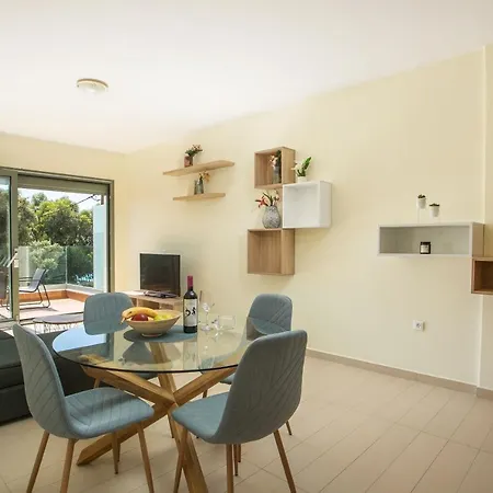 Apartment Eden Lily- Luxurious With Sea View