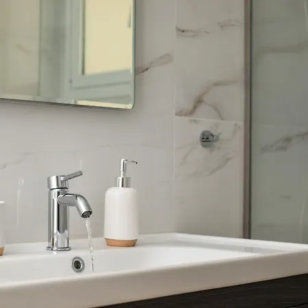 Διαμέρισμα Eden Lily- Luxurious With Sea View Rhodes City